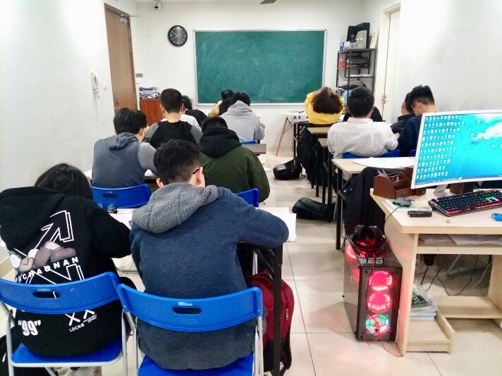 Học Thêm Tiếng Anh Lớp 11 Ở Phường Đại Kim Quận Hoàng Mai