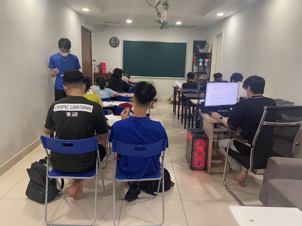 Luyện thi vào lớp 10 môn ngữ văn ở đường Nguyễn Phúc Lai Quận Đống Đa