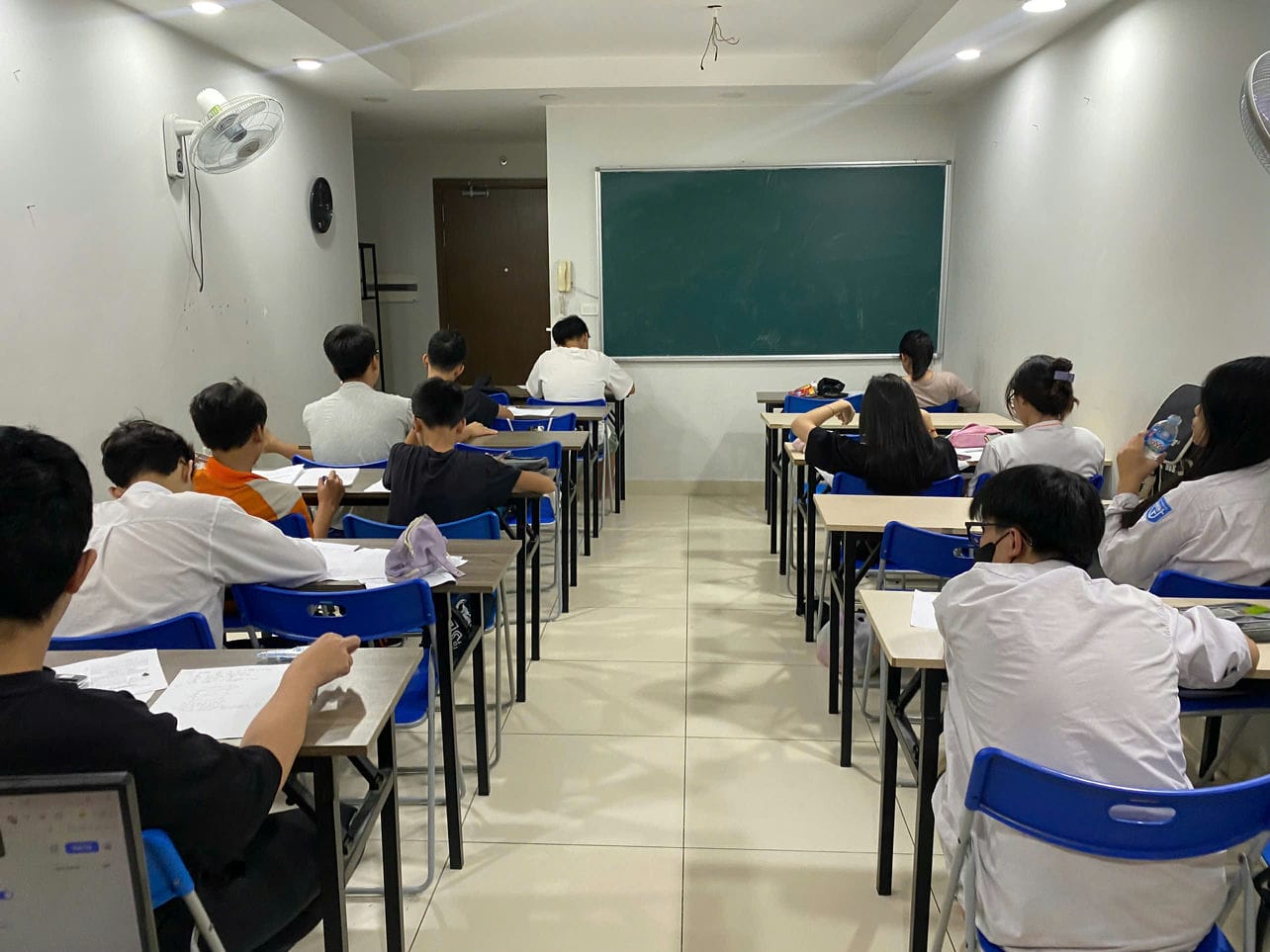 z6894602045019_7f69cecb2448baea0c82a9fc050b48c8